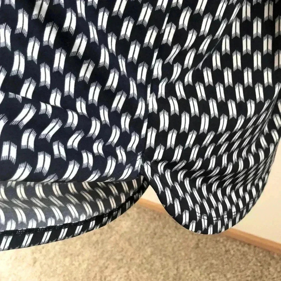 Banana Republic Knit Column Blue Geo Print Dress - Picture 4 of 6